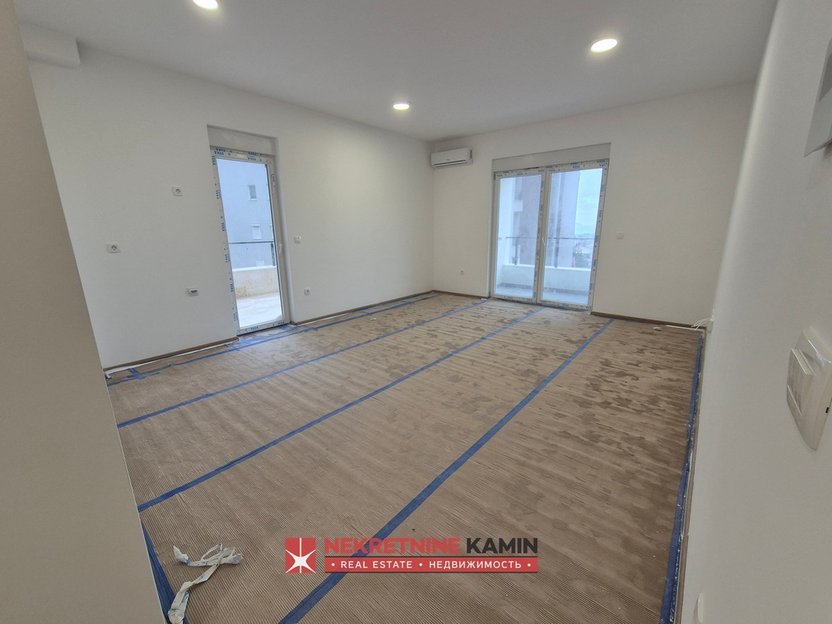 Dubovica Lux-Prodaja dvosobnog stana sa pogledom na more, Budva 